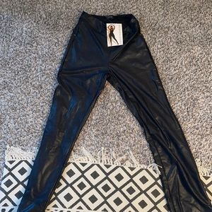 Naked wardrobe Zip and Drip Pant